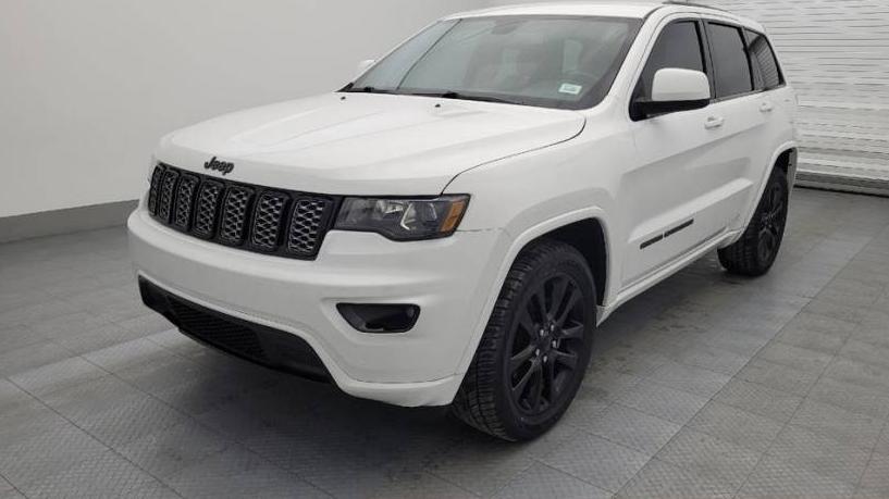 JEEP GRAND CHEROKEE 2018 1C4RJEAG5JC311811 image